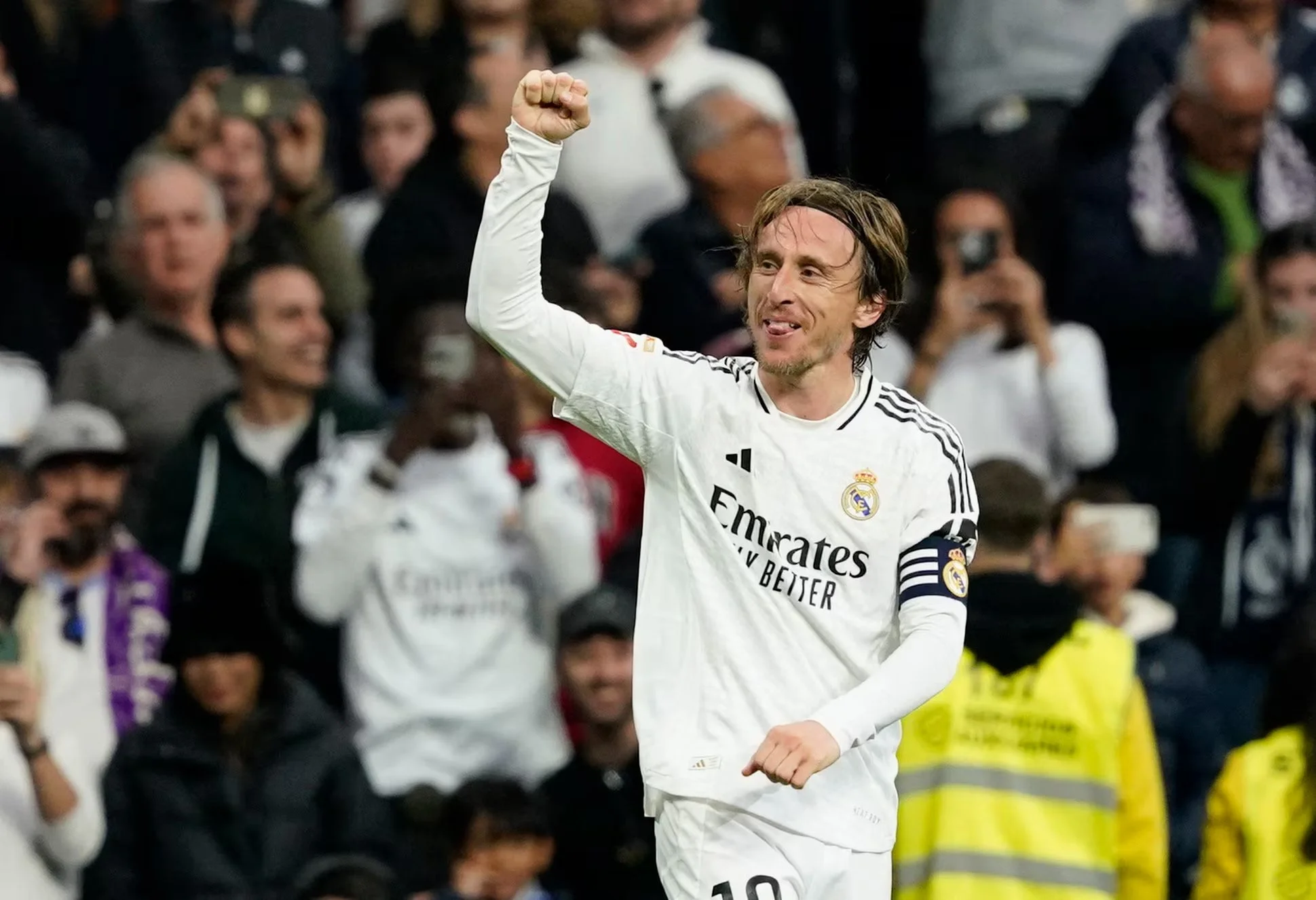 "Modrić Plays with His Soul" – Ancelotti Bids Emotional Farewell to Real Madrid Legend