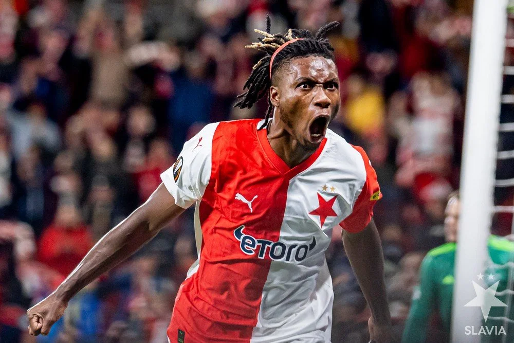  Igoh Ogbu Signs Contract Extension with Slavia Prague Until 2027