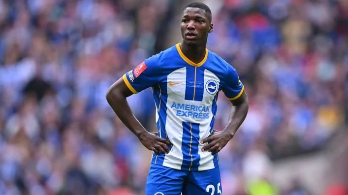 Caicedo Names Dream XI: Messi, Ronaldo, Kante Make the Cut in Midfielder’s All-Time Line-Up
