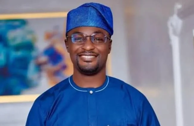 “Men, Pray Before You Marry” — Adeniyi Johnson Warns After Hearing Wife’s Shocking Prayer