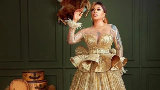  Toyin Lawani Urges Entrepreneurs: "Don't Hide Behind Your Brand!"