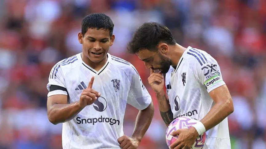  Manchester United Held to Goalless Draw by Leeds in Preseason Opener