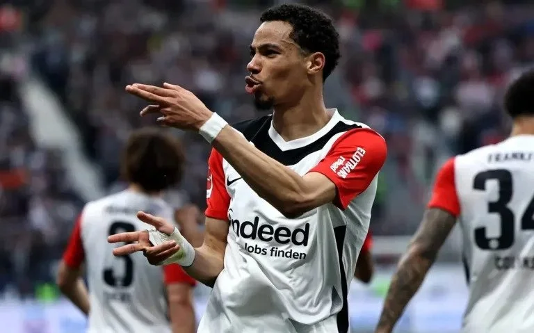  Liverpool's €90M Deal for Hugo Ekitike Revealed: Reds Close in on Frankfurt Star