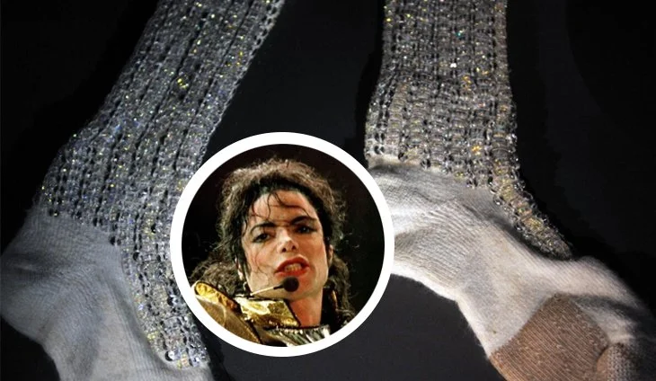  Michael Jackson’s Rhinestone Sock Sells for €7,688 After 28 Years