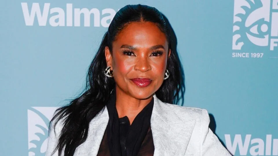 Nia Long Throws Shade at “Midlife Crisis Men” in Viral Post