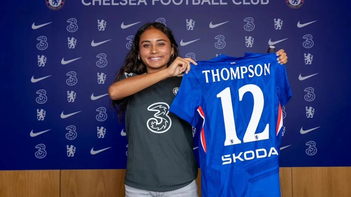 Manchester City Strengthen Academy with Double Signing, Chelsea Women Land US Star Alyssa Thompson