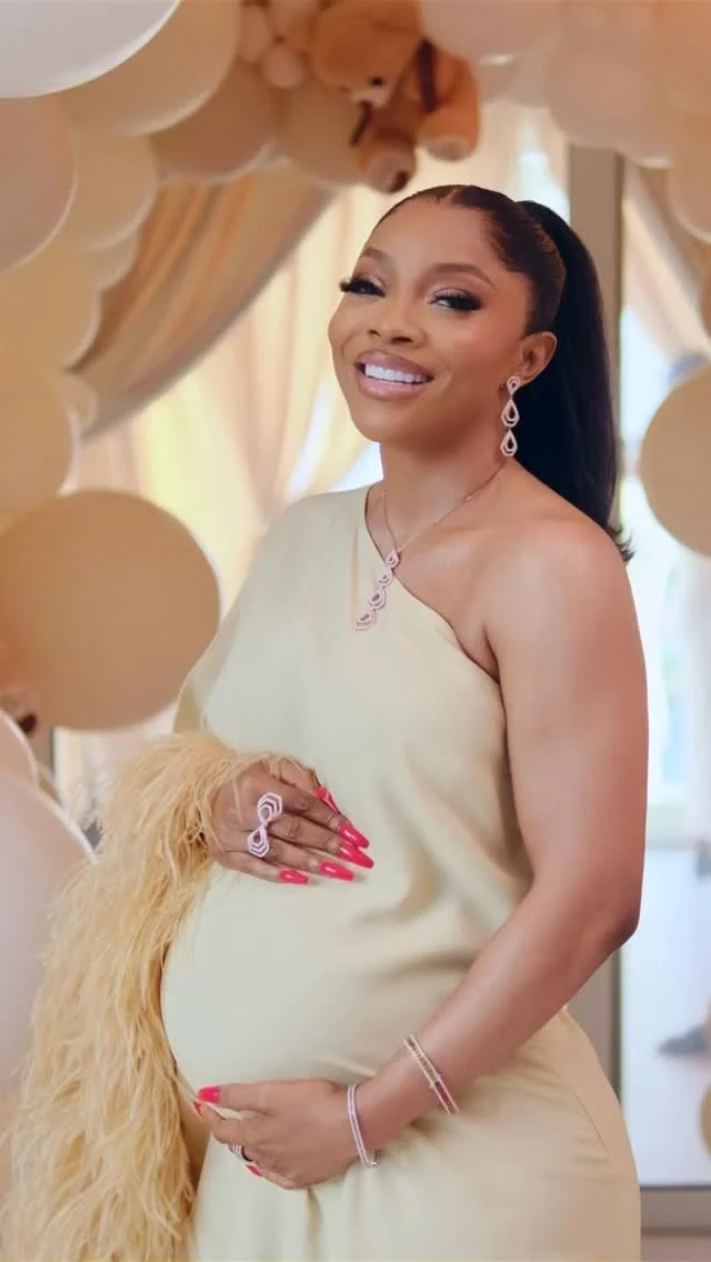Toke Makinwa Welcomed Home with Stunning Surprise Décor and 100 Pink Roses