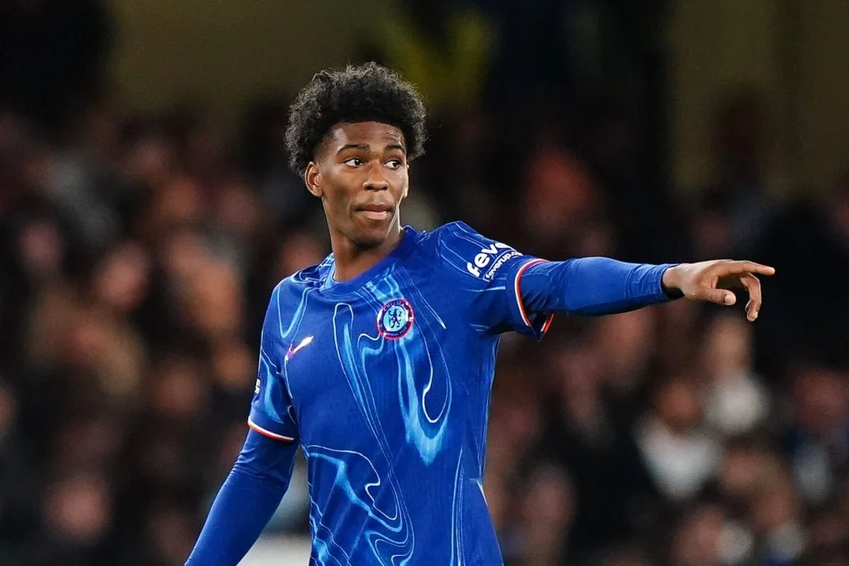 Chelsea’s Young Gem: Josh Acheampong Earns Praise from Shearer, Lineker, and Richards After Heroic Display Against Liverpool