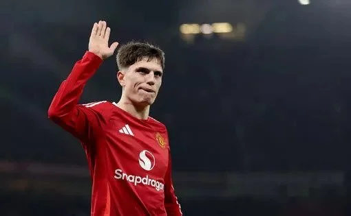 Hargreaves Questions Manchester United’s Transfer Decisions, Says Club Should Have Prioritized Midfield Signing