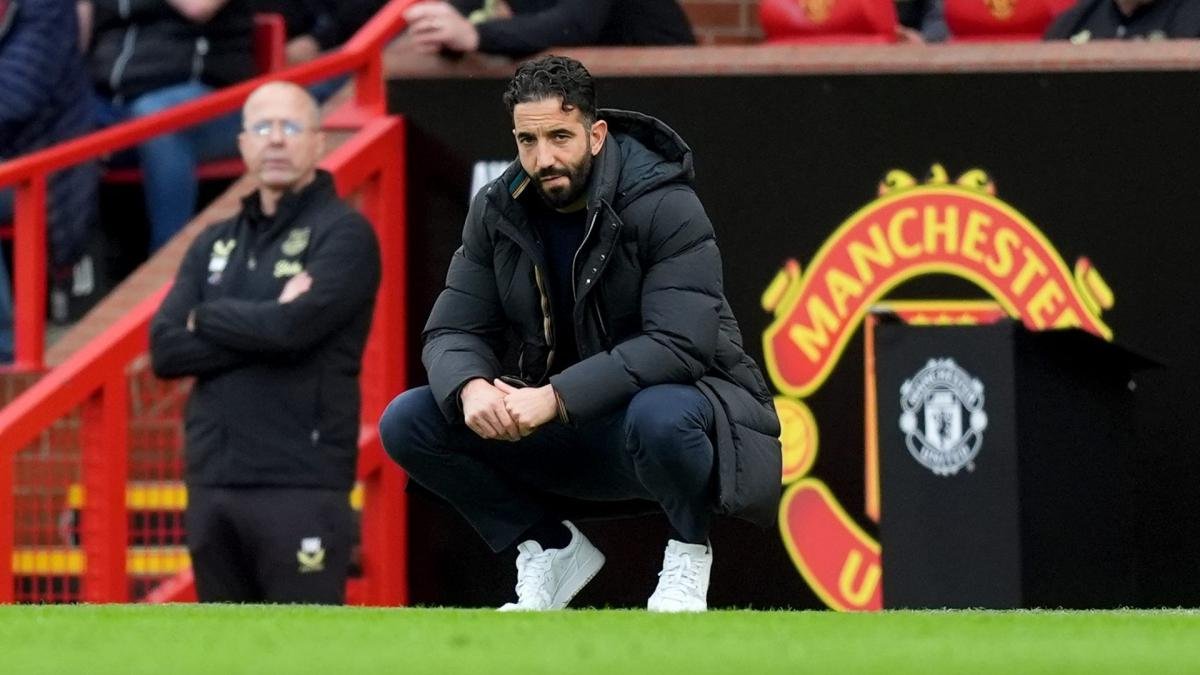 Amorim Stands Firm: Bruno Fernandes Retains Penalty Duties Despite Recent Misses ⚽🔴