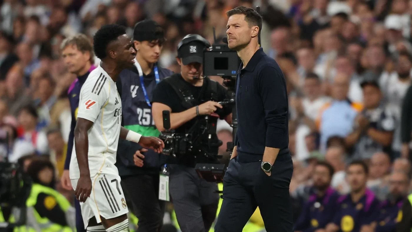Rivaldo Questions Xabi Alonso’s Treatment of Vinicius Jr — A Power Move or Misunderstanding at Real Madrid?