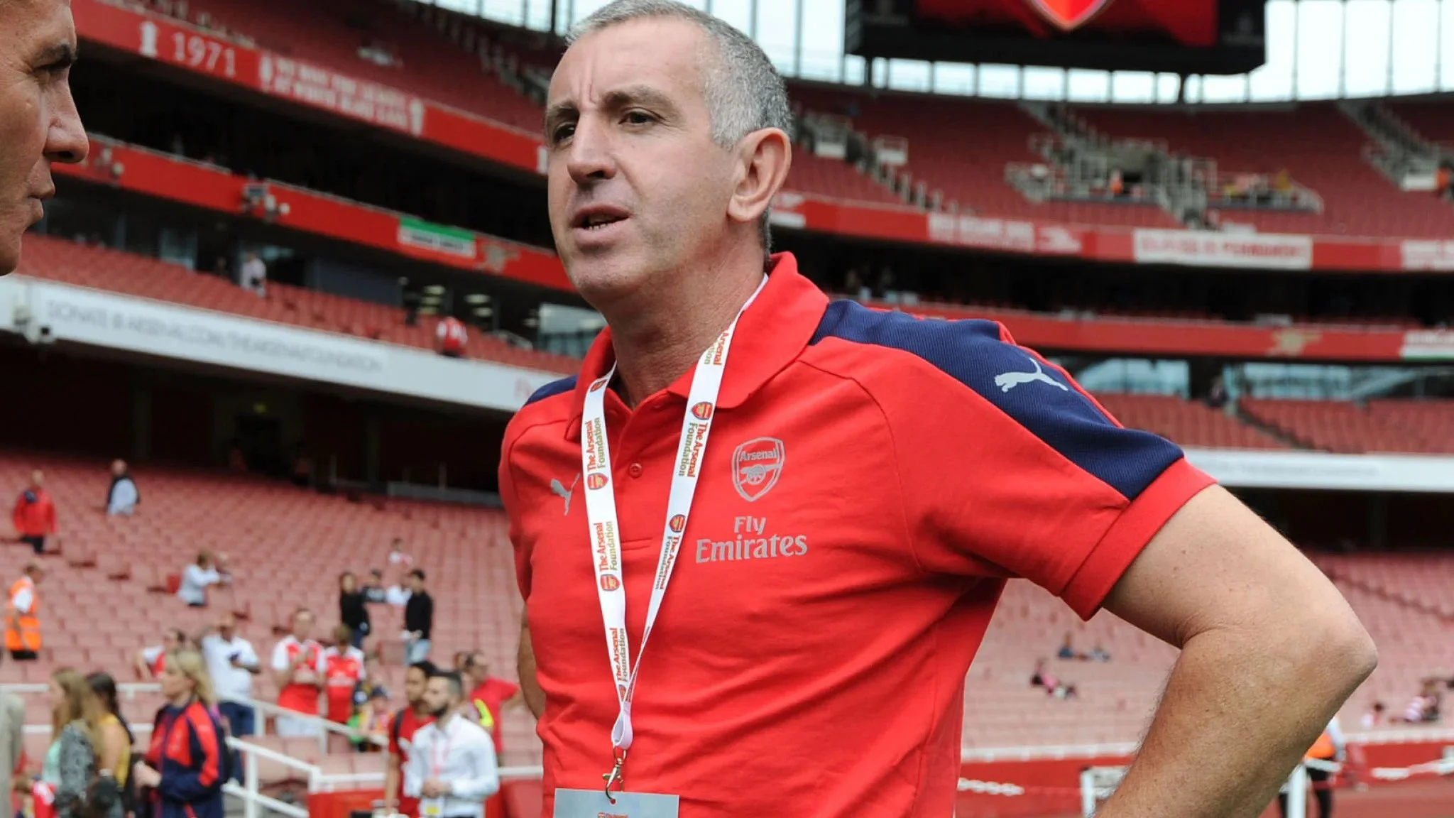Nigel Winterburn Names Liverpool, Man City, and Chelsea as Arsenal’s Title Rivals — Says “It’s Too Early to Call the Race”