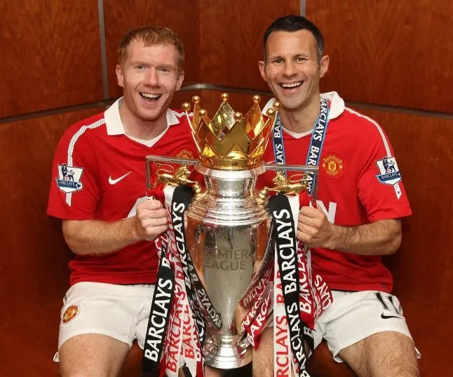 Jonny Evans Names Paul Scholes and Ryan Giggs as “A Level Above the Rest” — A Touching Nod to Manchester United Greatness