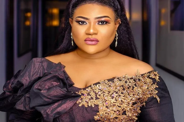 Nkechi Blessing Announces Engagement: “The Fastest YES of My Life” — A Bold Step or Just Another Nollywood Twist? 💍✨