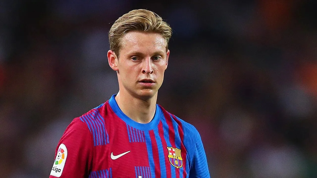 Frenkie de Jong Shuts Down Premier League Rumours: “I’m Happy at Barcelona”