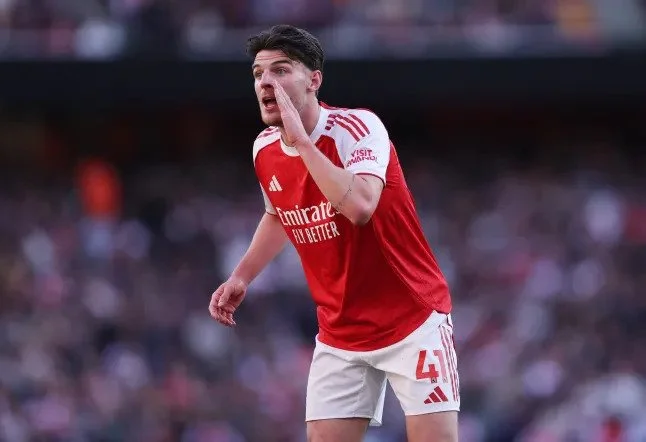 Declan Rice Sends Message to Caicedo Ahead of Chelsea vs Arsenal Showdown