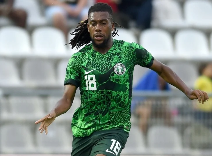 Babayaro Defends Iwobi, Slams Critics Over Super Eagles Midfielder