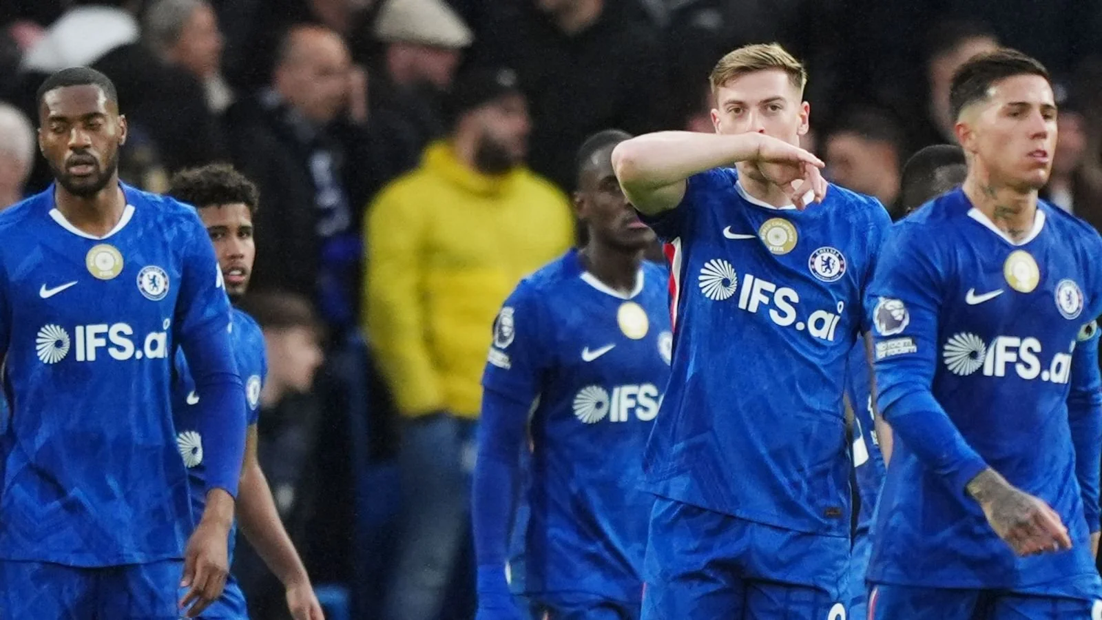 Rosenior Laments Missed Chances as Chelsea Held by Burnley at Stamford Bridge