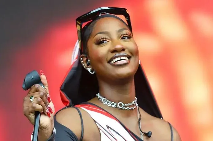 Tems Overtakes Tyla to Become Most-Streamed African Artist on Spotify