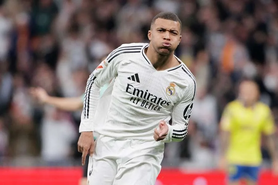 Dugarry Defends Mbappé, Blames Other Real Madrid Stars for Team Struggles