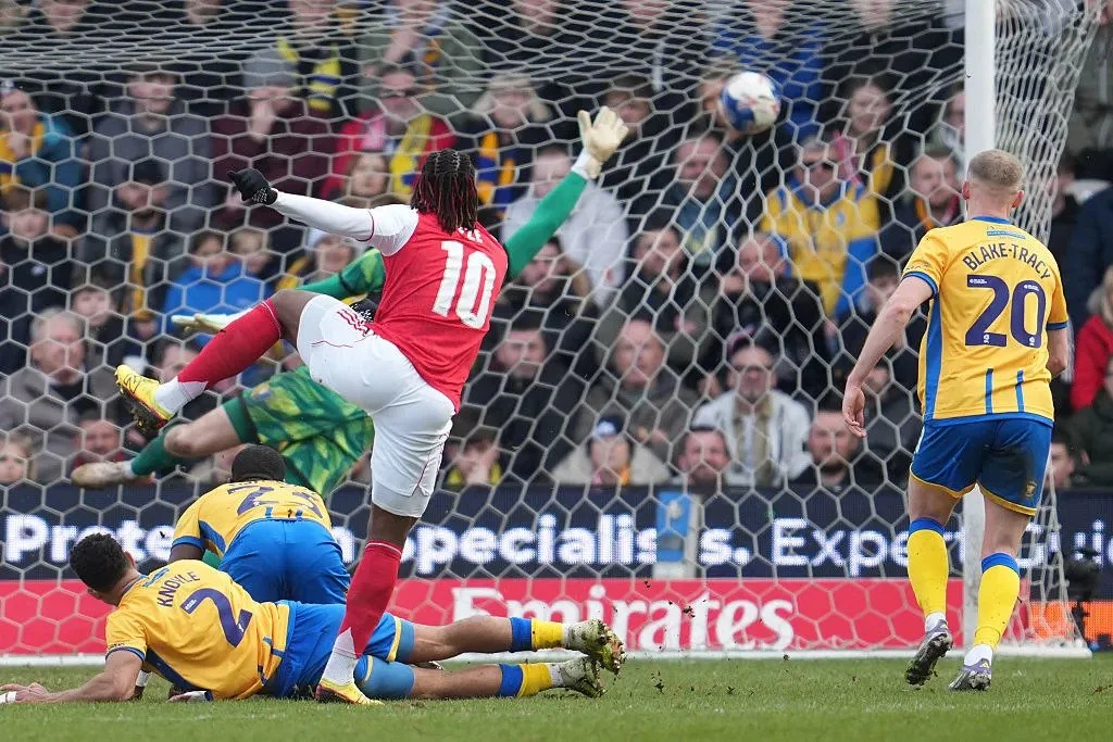 Arsenal Edge Mansfield to Reach FA Cup Quarter-Finals, Keep Quadruple Dream Alive