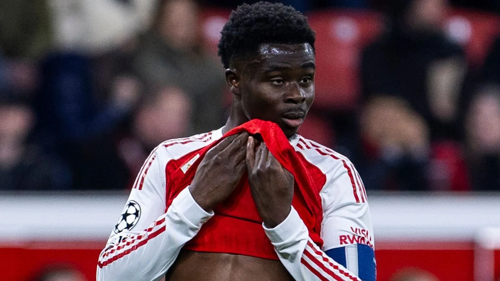 Arteta Defends Bukayo Saka After Criticism Following Arsenal’s Draw with Bayer Leverkusen