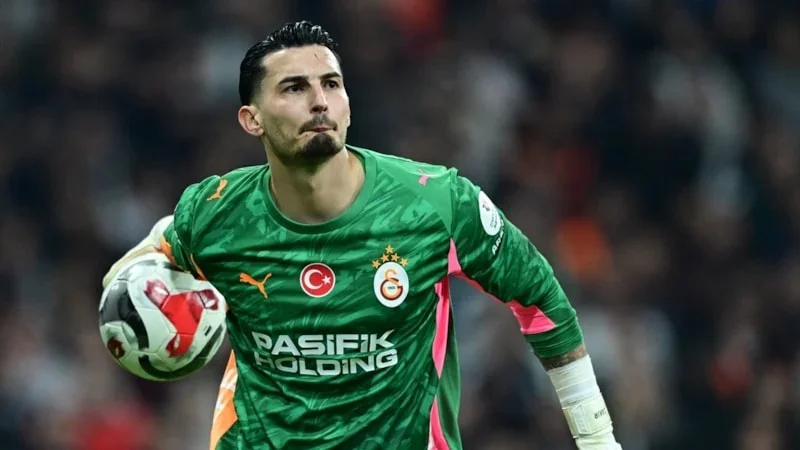 Turkish Journalist Hails Uğurcan Çakır as Galatasaray’s Equal to Victor Osimhen, Urges Club to Keep Star Goalkeeper