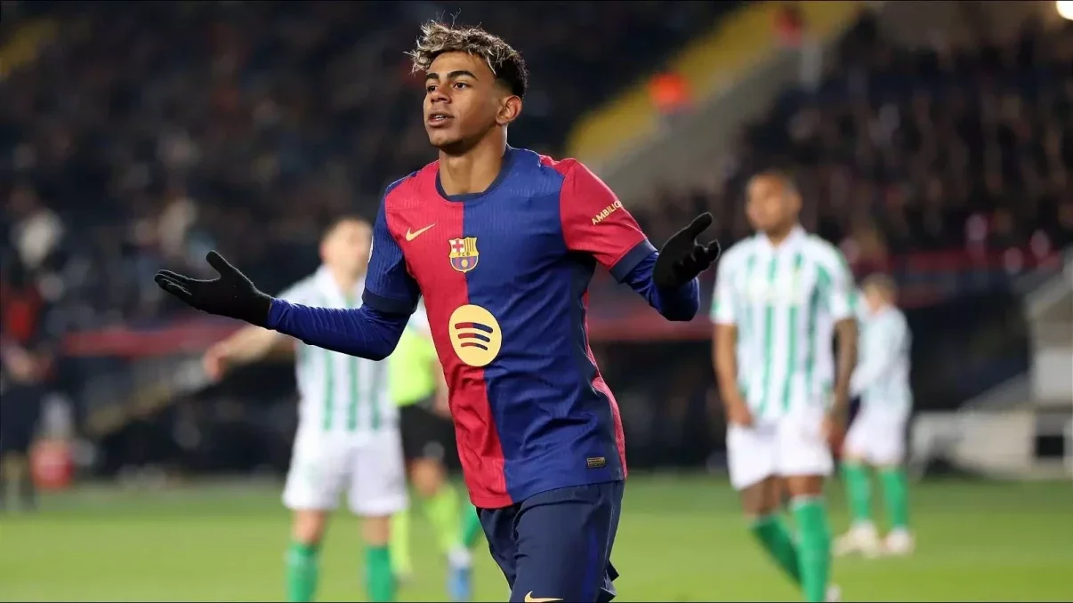 Romário Picks Lamine Yamal Over Vinícius Júnior, Hails Barcelona Star’s Bright Future