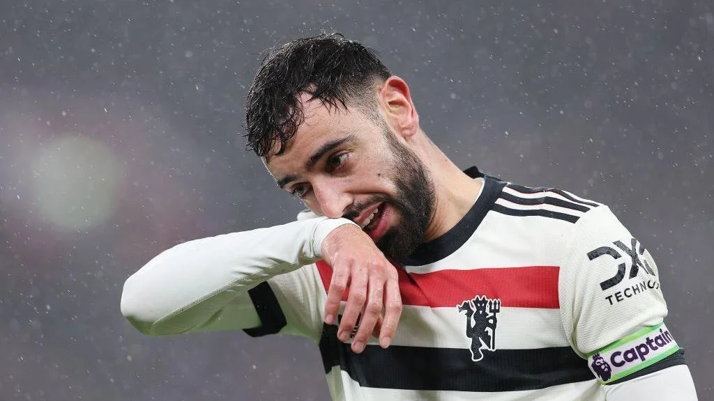 Bruno Fernandes Breaks His Own Record as Manchester United Edge Liverpool in Thriller
