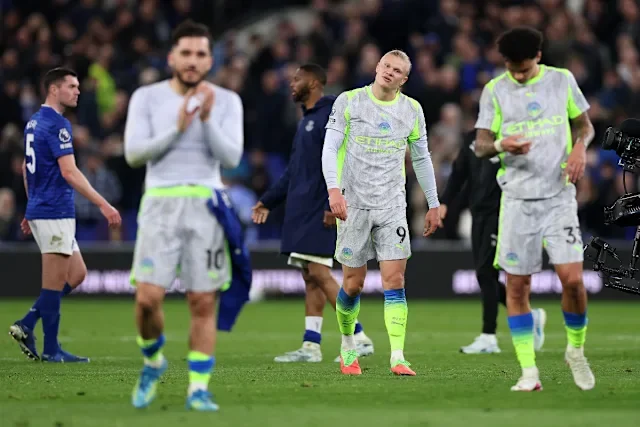  Moyes Laments Late Collapse as Everton Throw Away 3–1 Lead Against Man City