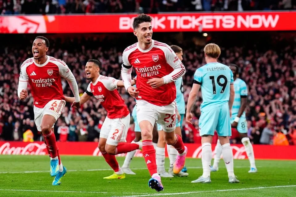 Arsenal Move Within One Win of First Premier League Title in 22 Years After Burnley Victory