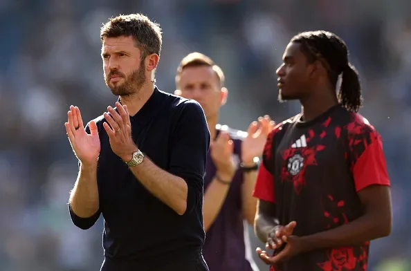 Chris Waddle Urges Major Clear-Out as Carrick Prepares First Manchester United Transfer Window