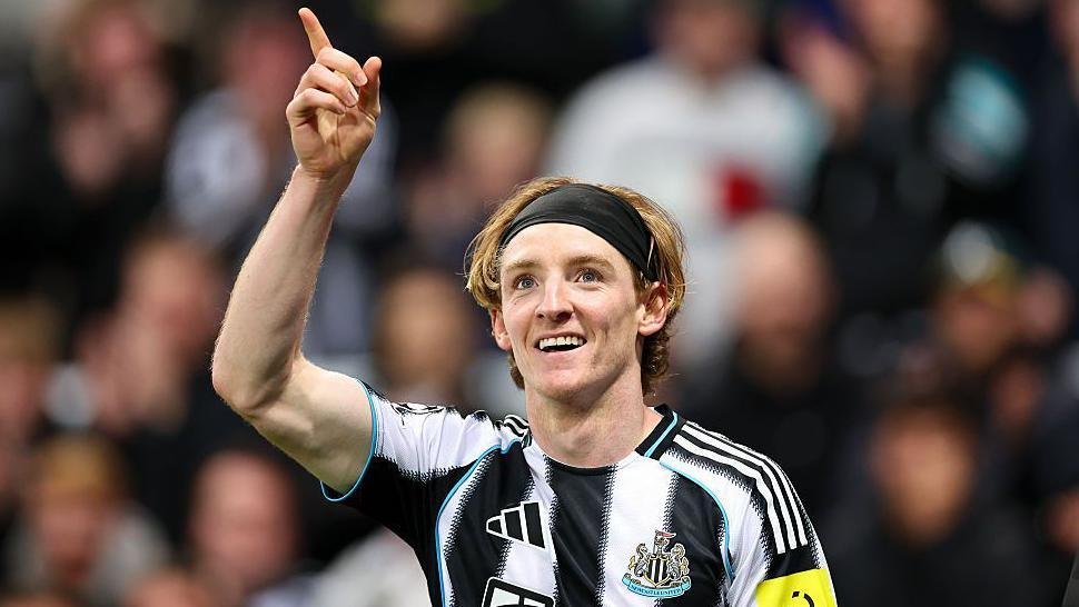 Transfer: Barcelona Open Direct Talks With Newcastle for Anthony Gordon