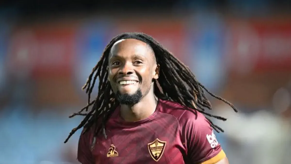 Mamelodi Sundowns Open Talks to Sign Nigerian Defender Olisa Ndah