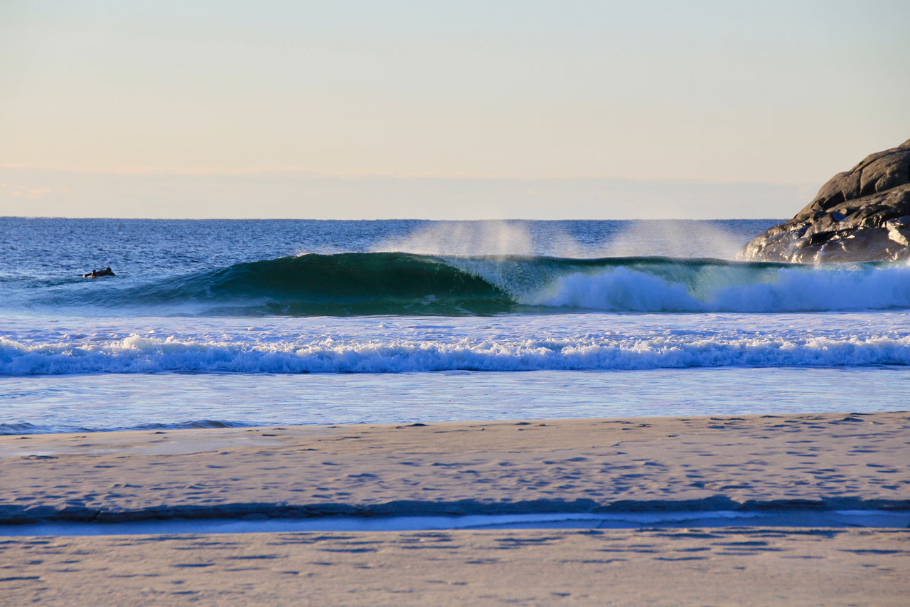 Sandvesanden-strand-break-clean-swell-skaarnesheimen-rawoceanlodge.jpg