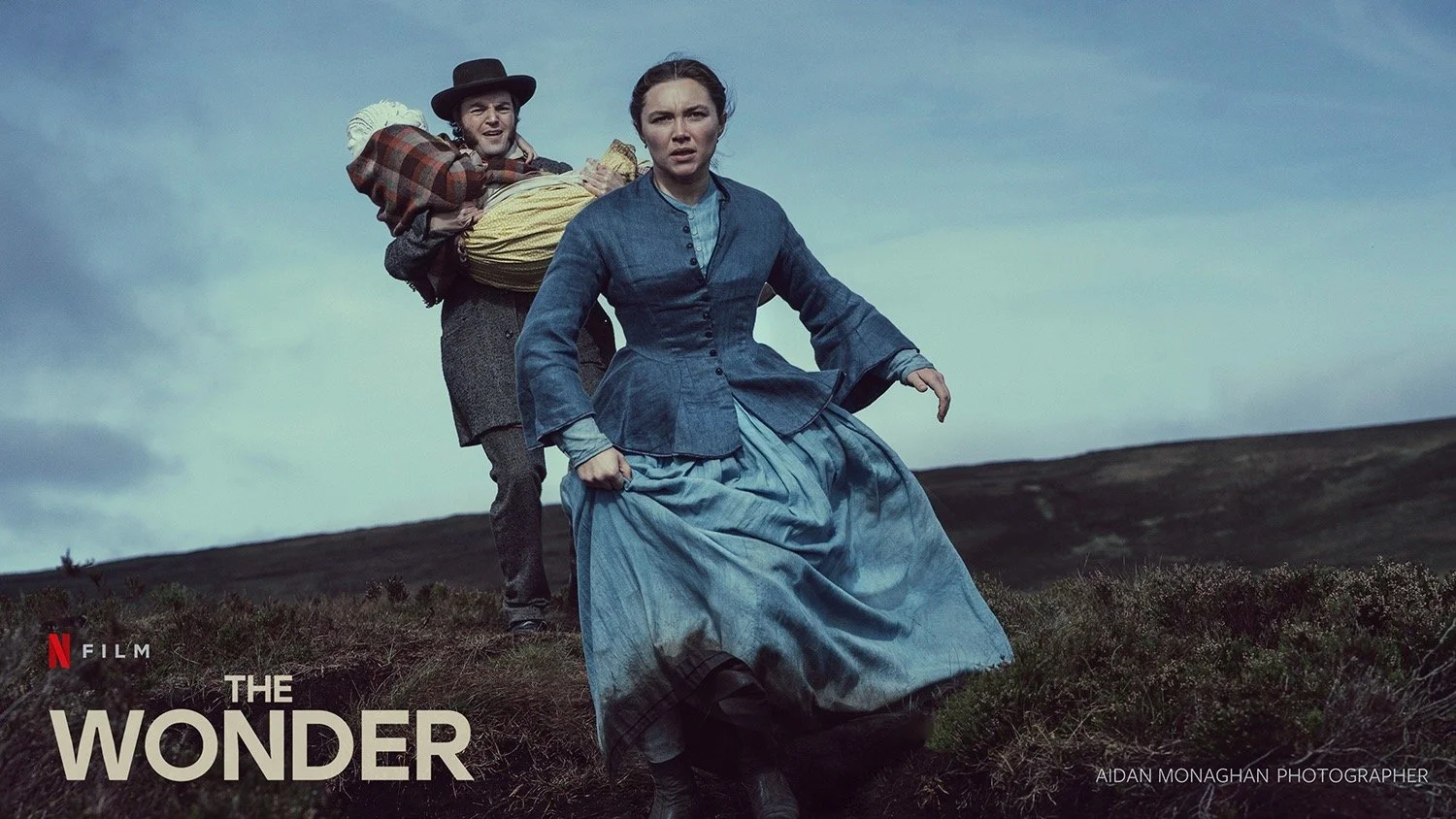  “The Wonder” starring Florence Pugh, Kíla Lord Cassidy , and Tom Burke.  .  Photo: Aidan Monaghan/Netflix 📷  .  Directed by Sebastián Lelio from a screenplay co-written by Donoghue, Lelio and Alice Birch, the film stars Florence Pugh, Tom Burke, Ni