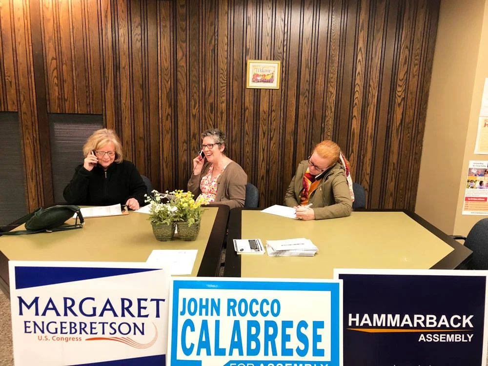 phone banking for democrats.jpg
