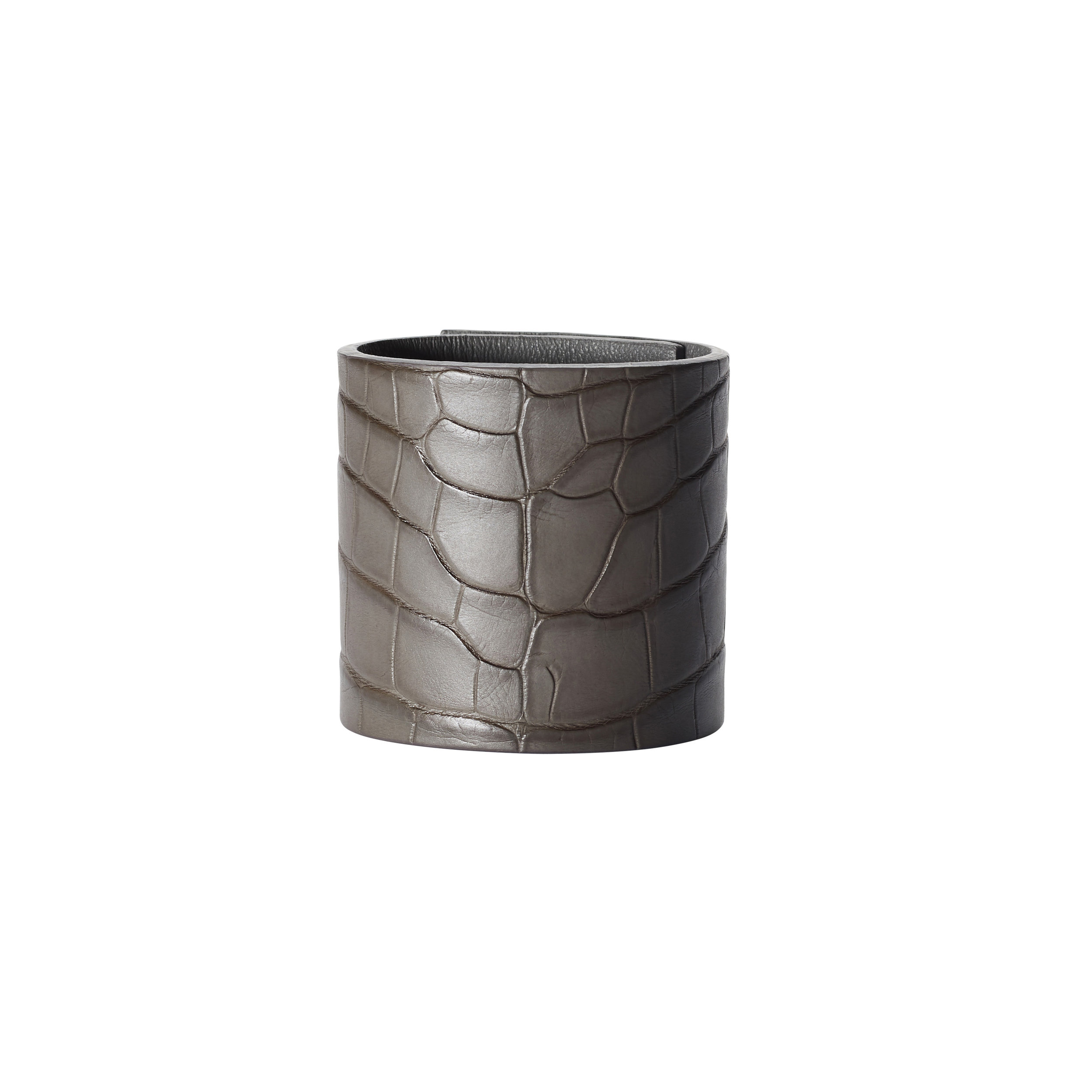 XL Classic Cuff Serpentine Front.jpg