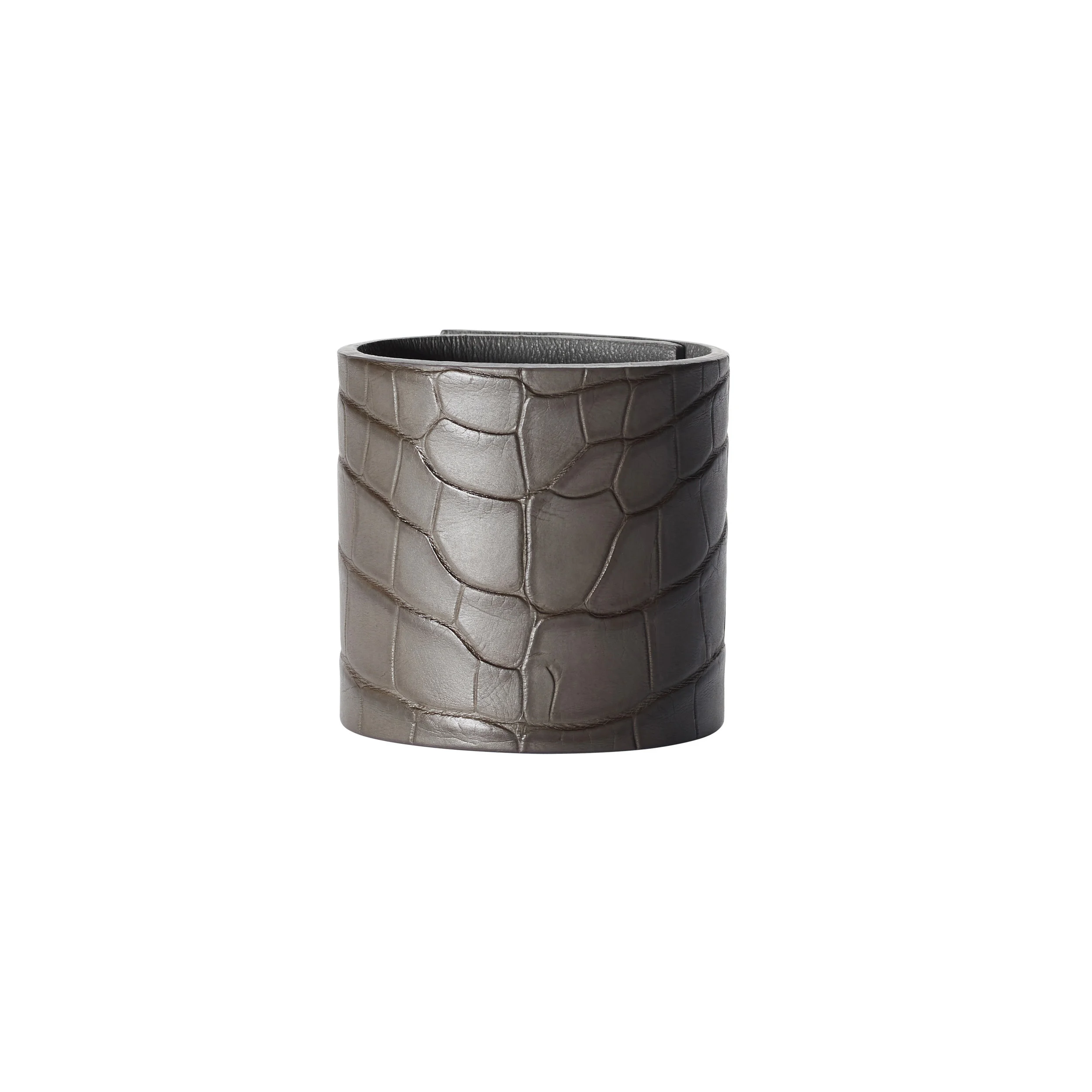 XL Classic Cuff Serpentine Front.jpg
