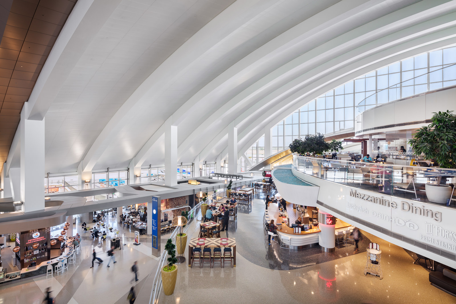 Tom Bradley Int'l Terminal, LAX - Fentress Architects