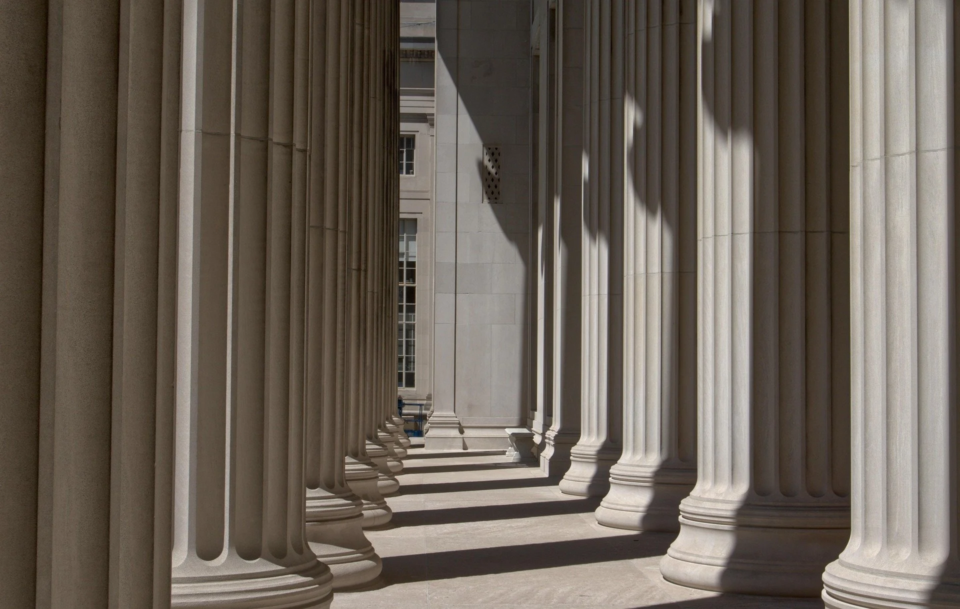 it_was_a_pleasure-columns-5135499_1920.jpg