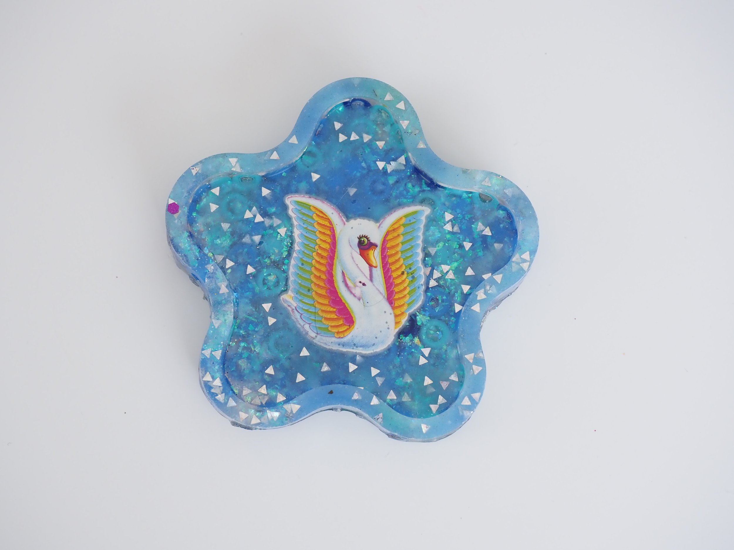 Flower-Shaped Coaster - Lisa Frank Swan Blue Pnoy Beads Glitter Opal (2).JPG