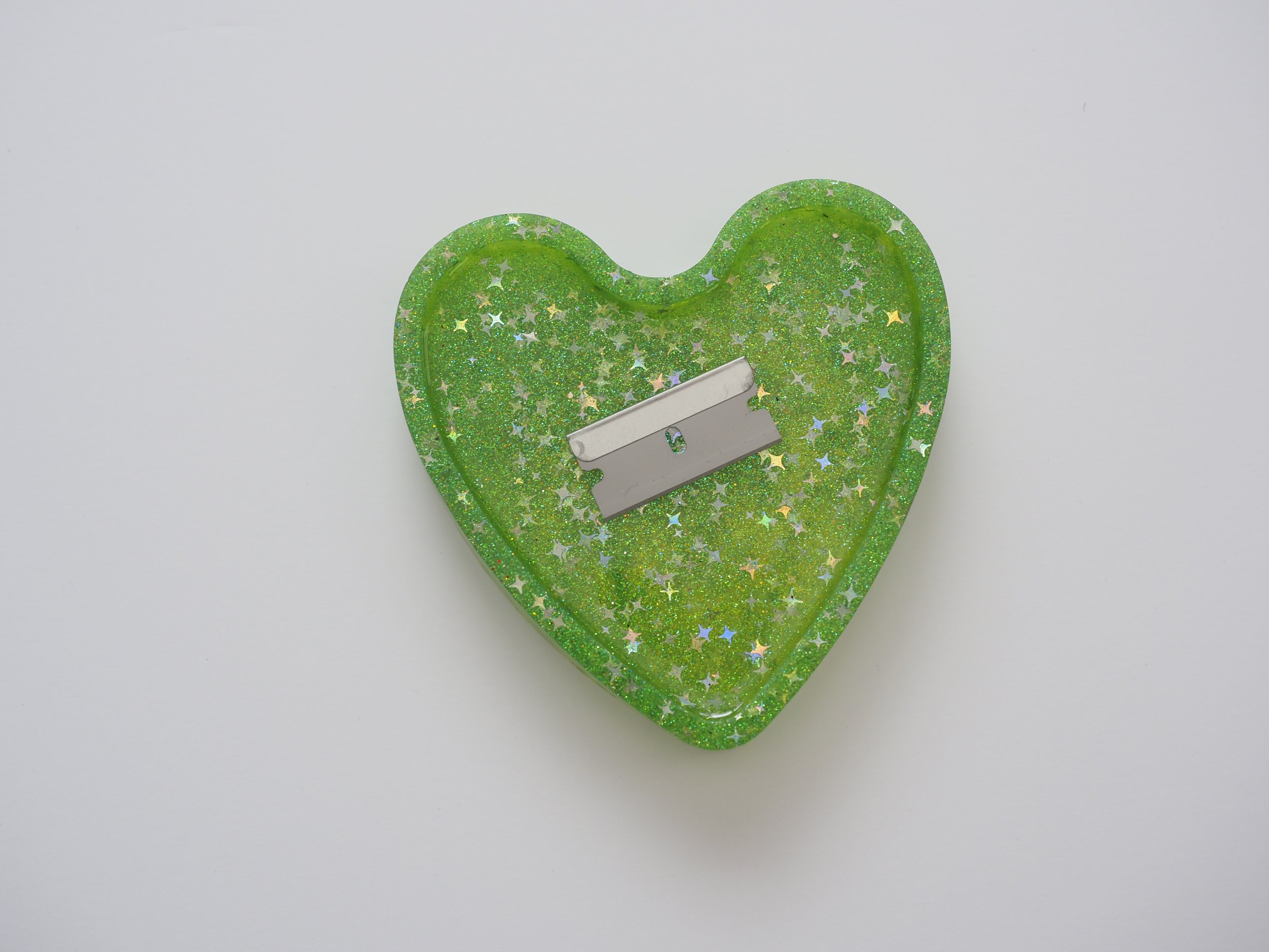 Heart-Shaped Coaster - Green Glitter Razor Blade Sparkles  (13).JPG