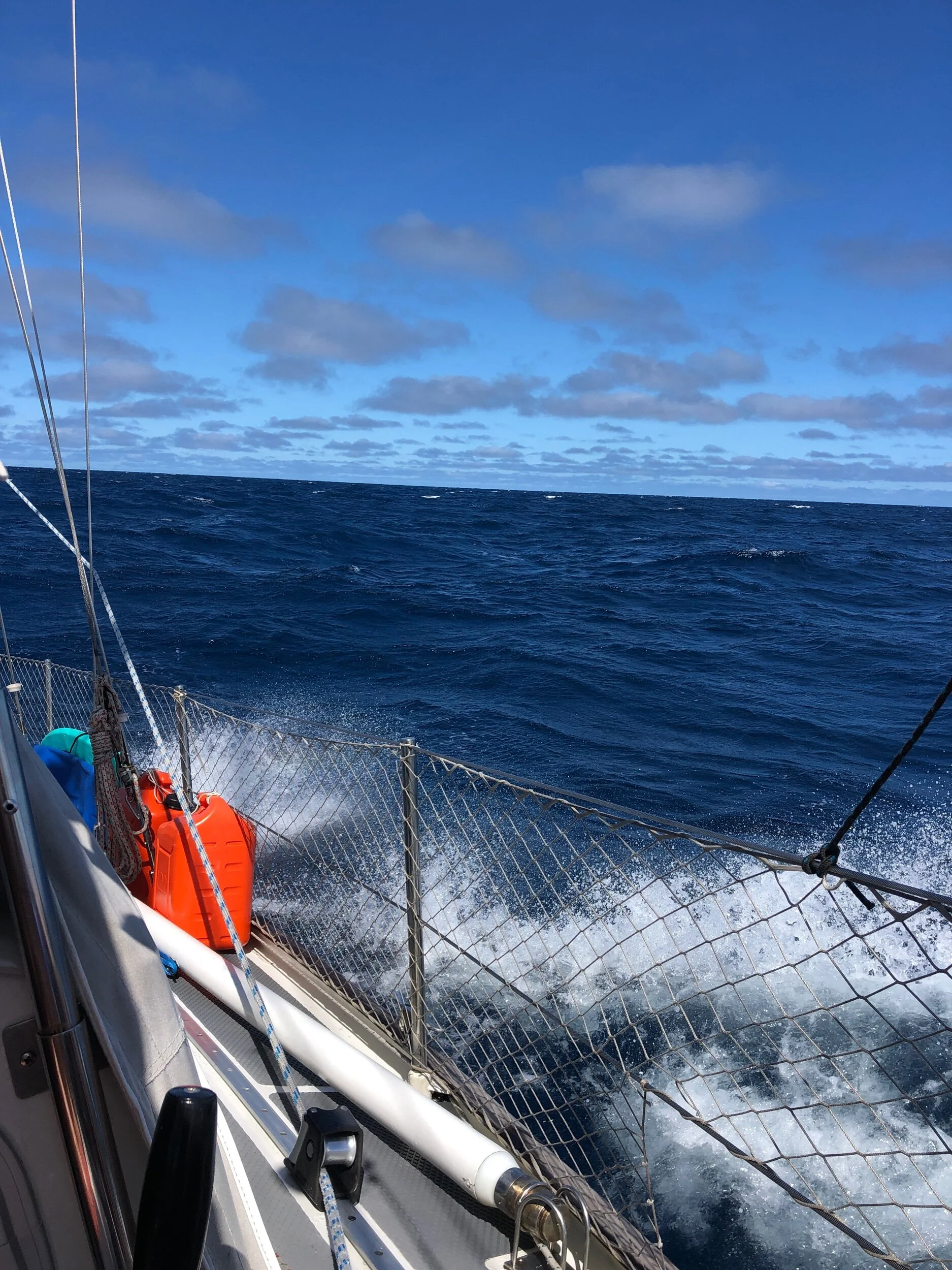 PACIFIC PASSAGE - Stampen over de Pacific