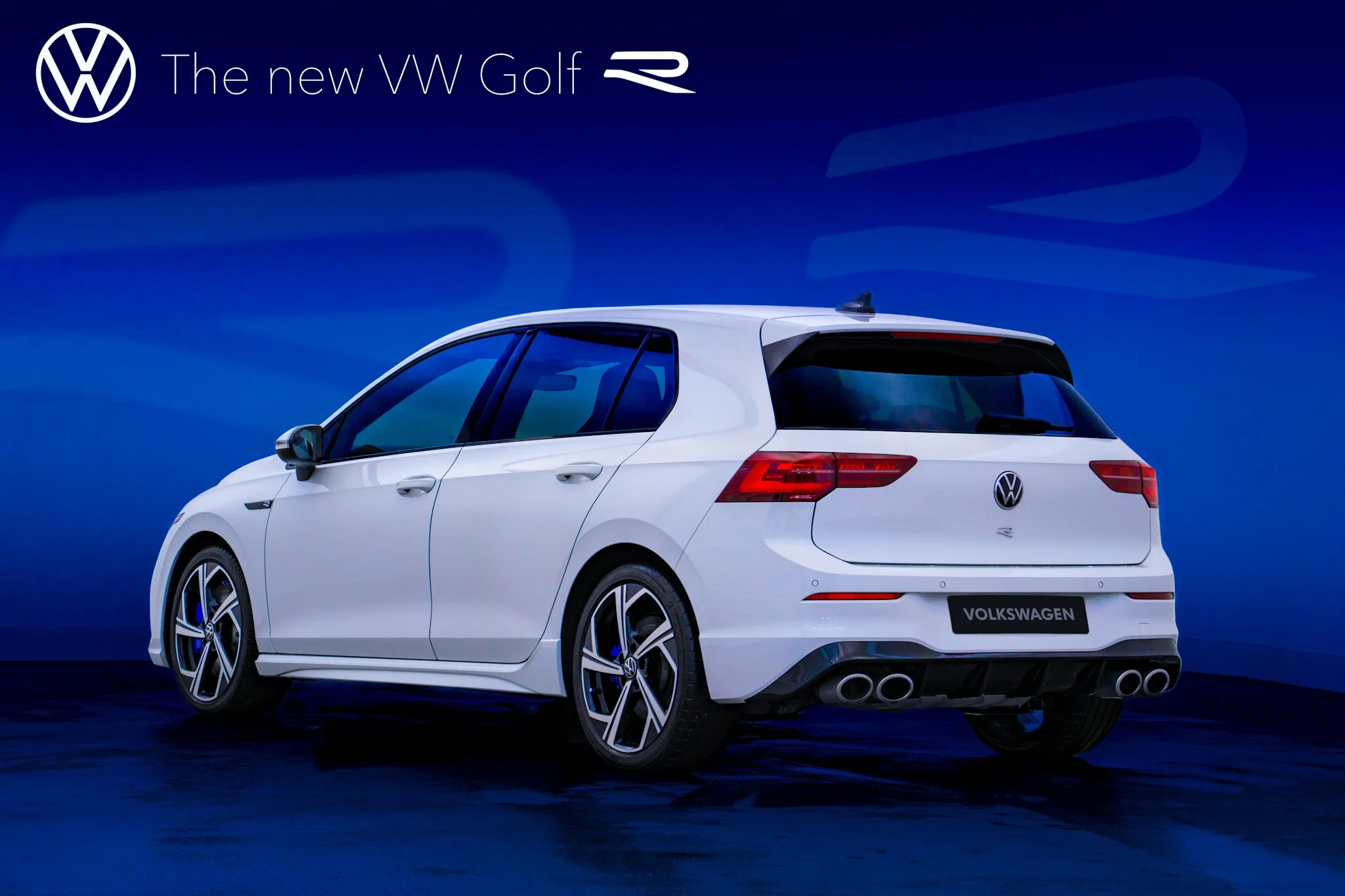 Volkswagen Golf R in pure white