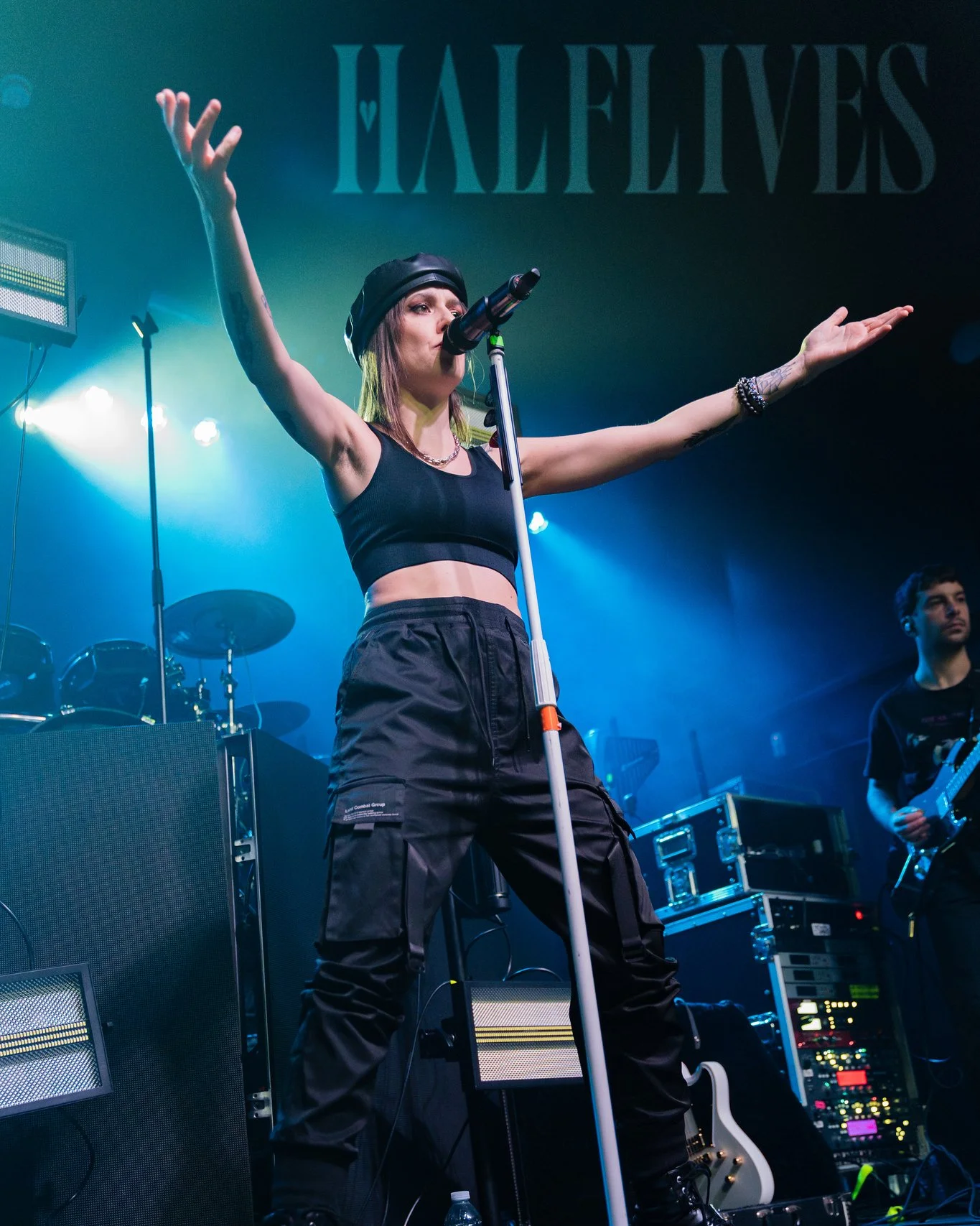 HALFLIVES - Rescue Rooms