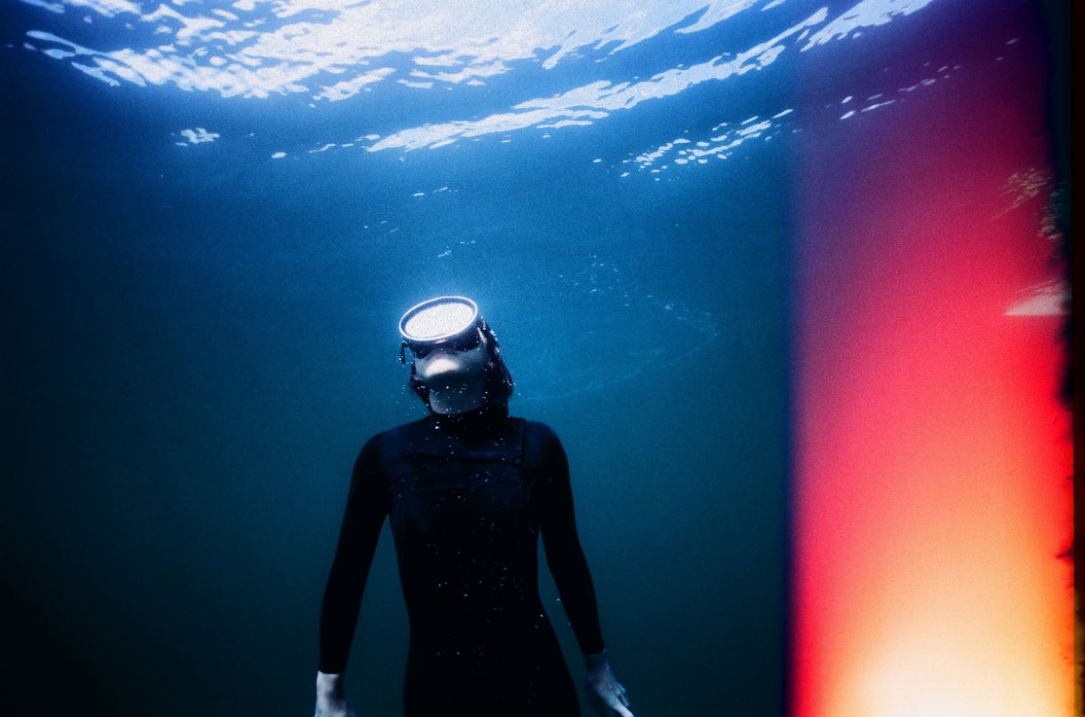 “Alternative Light” from the series Below | © Megan Barrett
