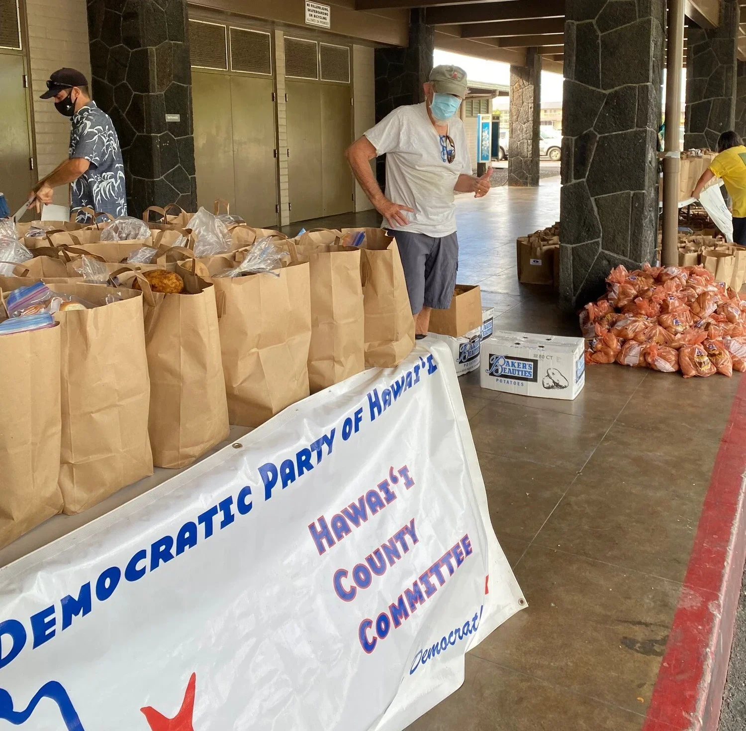 Food Drive 2021 - 10.webp