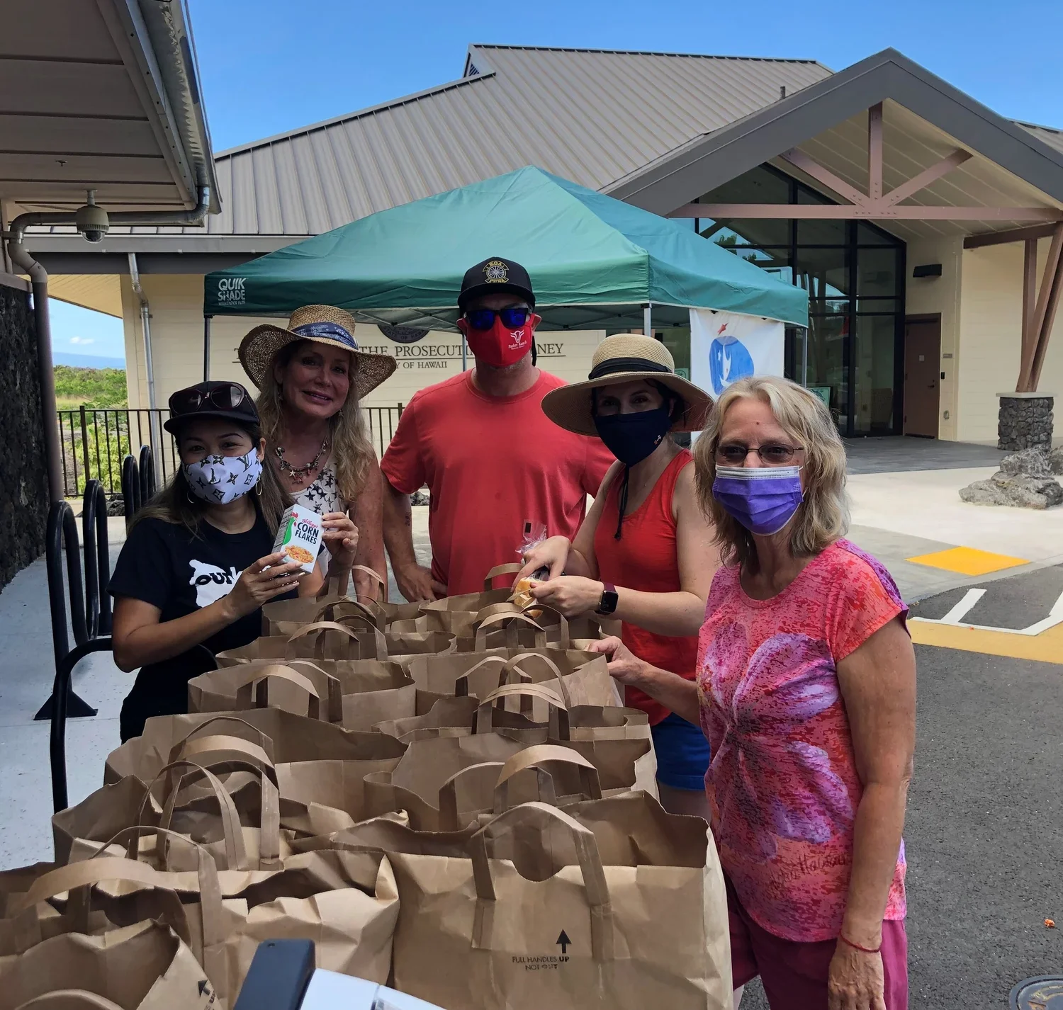 Food Drive 2021 - 12.webp