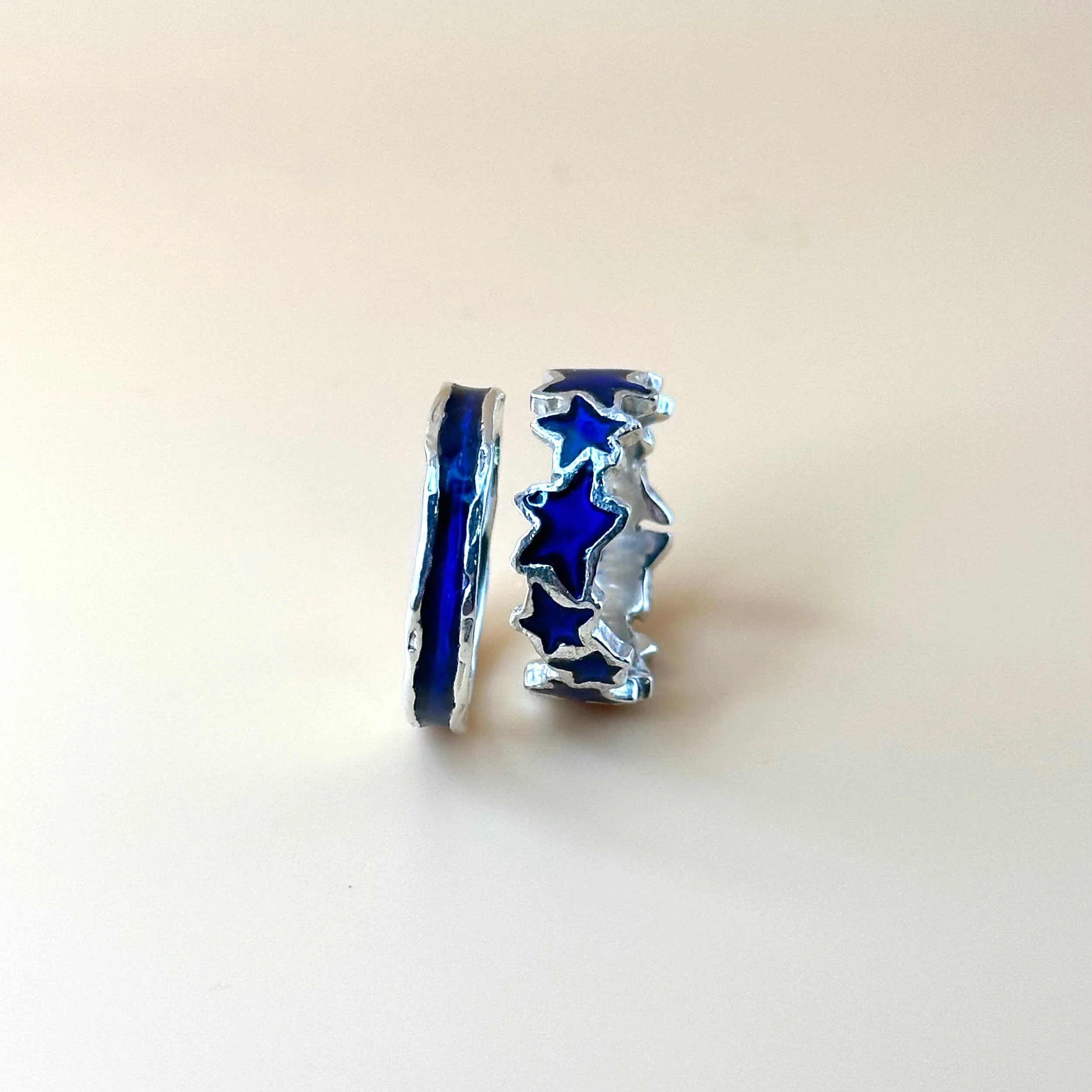 DEDA0A5B-F156-4446-A1CF-5AEFFE0CF78B